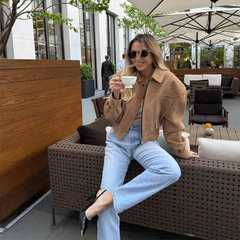 2025 Autumn Women Retro Fashion Suede Short Jacket Casual Solid Lapel Zipper Long Sleeve CoatsVersatile Classic Street Outwears 
2025 Autumn Women Retro Fashion Suede Short Jacket Casual Solid Lapel Zipper Long Sleeve CoatsVersatile Classic Street Outwears