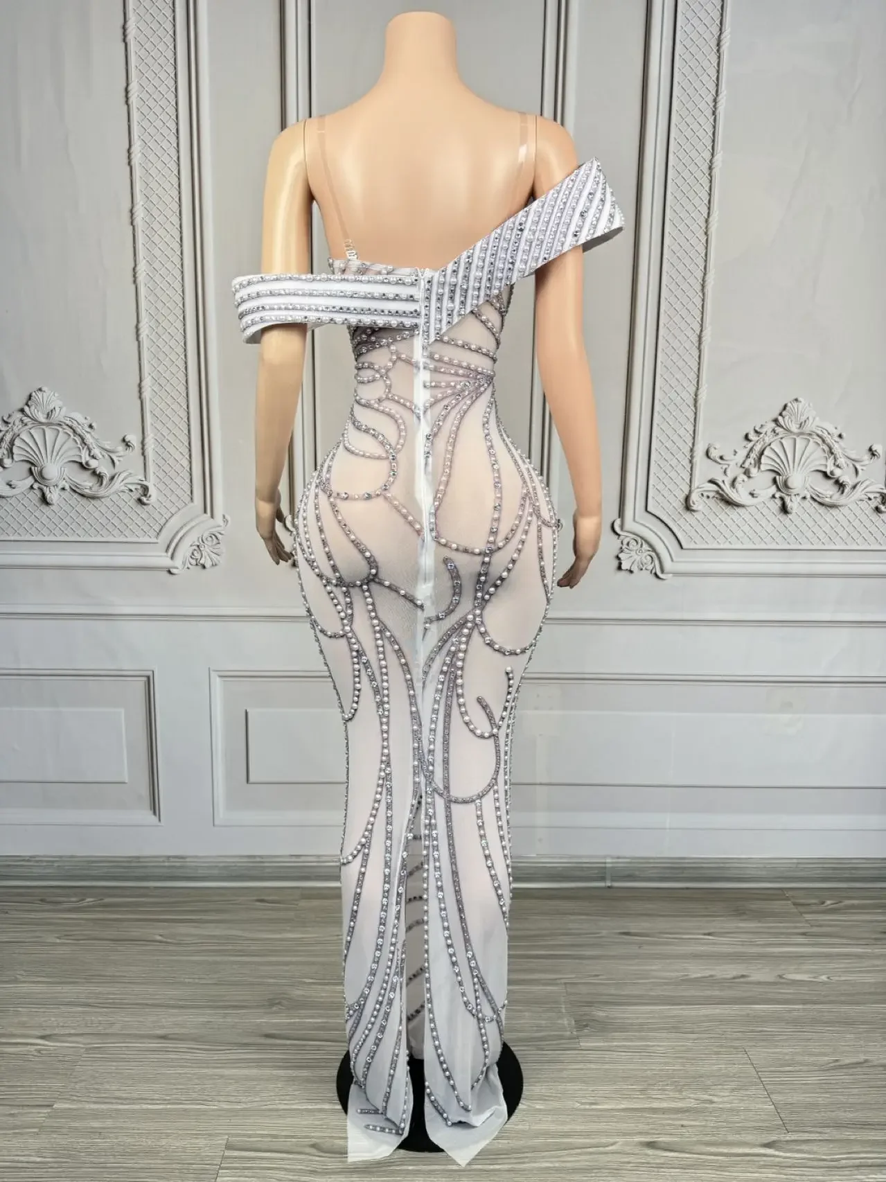 Birthday Dress Pearls Elegant Evening Gown Sheer Mesh Tight Fitting Long Dress Festival Prom Outfit Club Wear Party Dress
Birthday Dress Pearls Elegant Evening Gown Sheer Mesh Tight Fitting Long Dress Festival Prom Outfit Club Wear Party Dress