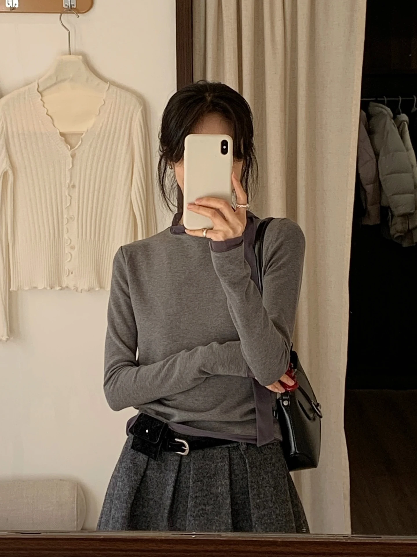 BRIVIN Korean Sle Long Sve f High Ne Knitted Base Layer Top Women's Autumn Winter New ey Unique Inner Wear irt
BRIVIN Korean Sle Long Sve f High Ne Knitted Base Layer Top Women's Autumn Winter New ey Unique Inner Wear irt