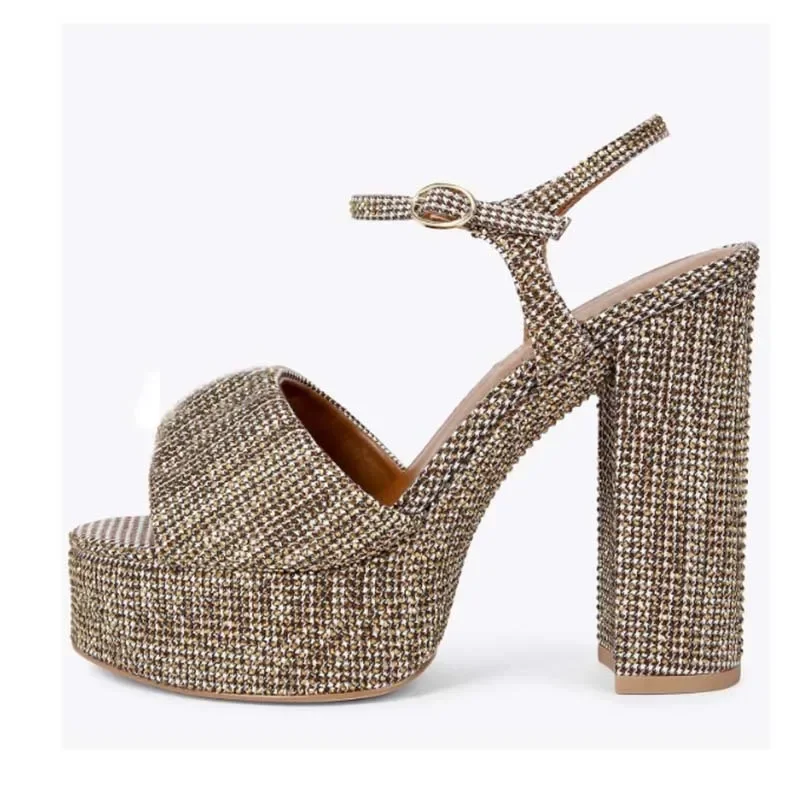 EuropeanandAmerican High-qualitysexy Rhinestonebuckle Sandals with Women'sThick High-heeled and Thick Soled Fashion Runway Shoes
EuropeanandAmerican High-qualitysexy Rhinestonebuckle Sandals with Women'sThick High-heeled and Thick Soled Fashion Runway Shoes