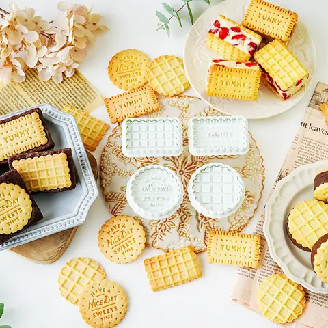 Waffle Cookie Cutters 3D Biscuit Cutter Funny Cartoon Cookie Stamps Embossed Fondant Baking Tool Sugar Craft Cute Cookie