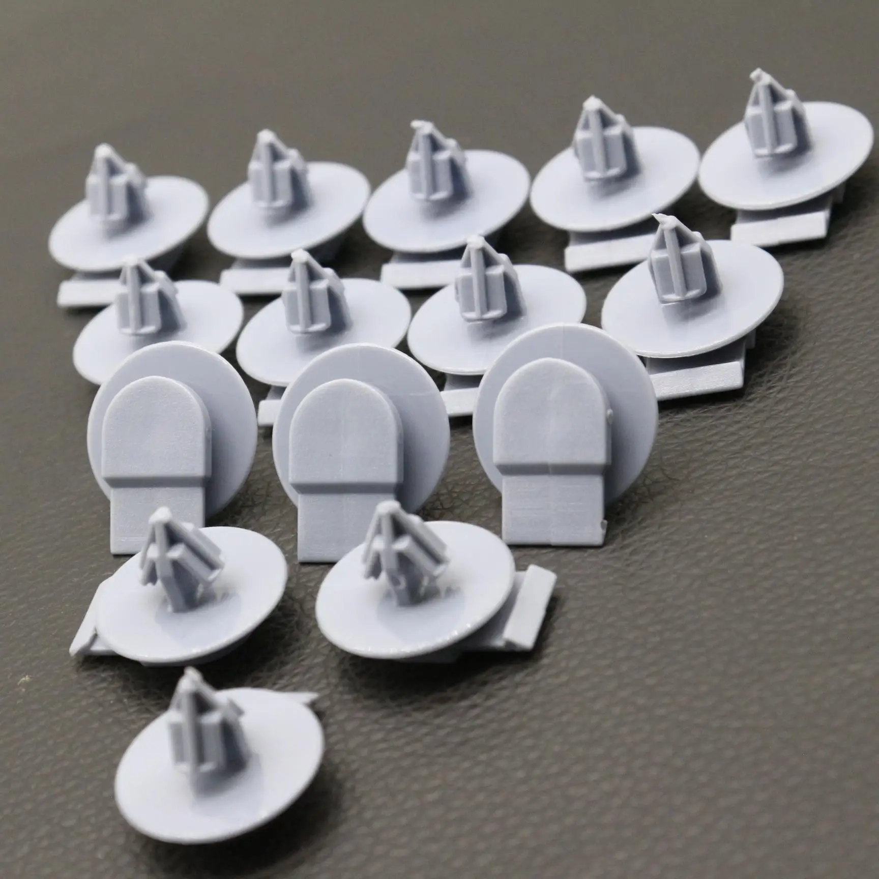 15 pcs Panel Retainer Fastener Clips Fit For BMW Mini Cooper 2002-2015 Fender Skirt Molding Side Trim - Gray 07132757821
15 pcs Panel Retainer Fastener Clips Fit For BMW Mini Cooper 2002-2015 Fender Skirt Molding Side Trim - Gray 07132757821
