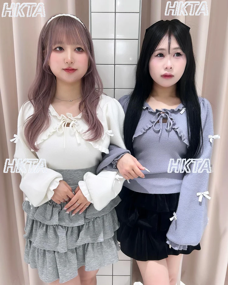 Japanese Sweaters Autumn New Sweet Bow Fungus Edge Chest Strap Short Knitted Cardigan Suspender Vest Two-piece Set for Women
Japanese Sweaters Autumn New Sweet Bow Fungus Edge Chest Strap Short Knitted Cardigan Suspender Vest Two-piece Set for Women