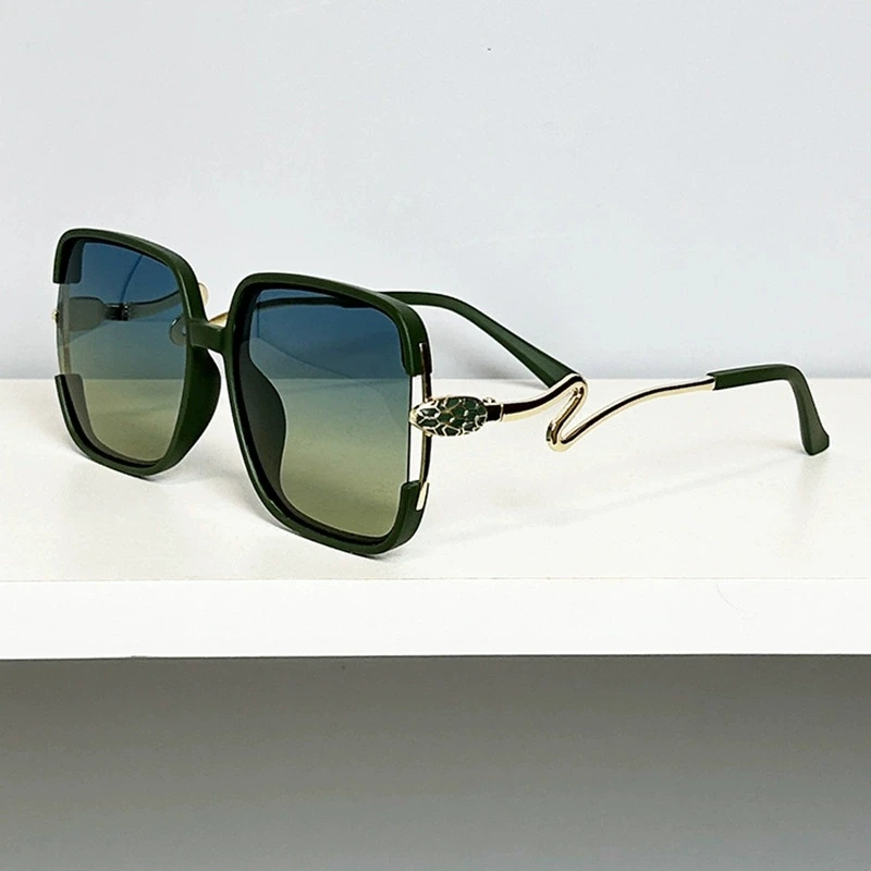 2025 Chinese Style White Snake Legend Leisure Featured Mysterious Cobra Large Frame Retro Women's Style Glasses
2025 Chinese Style White Snake Legend Leisure Featured Mysterious Cobra Large Frame Retro Women's Style Glasses