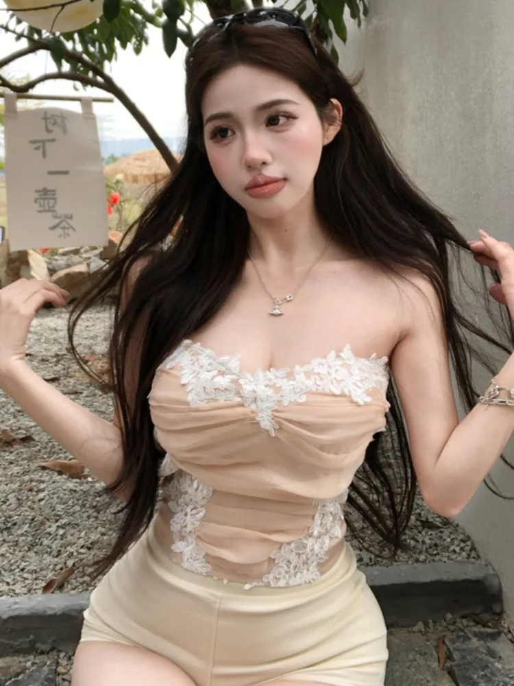 Pure Desire Sexy Lace Mesh Splice Tube Top Women's Spring Summer New Pleated Slimming Base Layer Top City Walk Poly Fiber
Pure Desire Sexy Lace Mesh Splice Tube Top Women's Spring Summer New Pleated Slimming Base Layer Top City Walk Poly Fiber