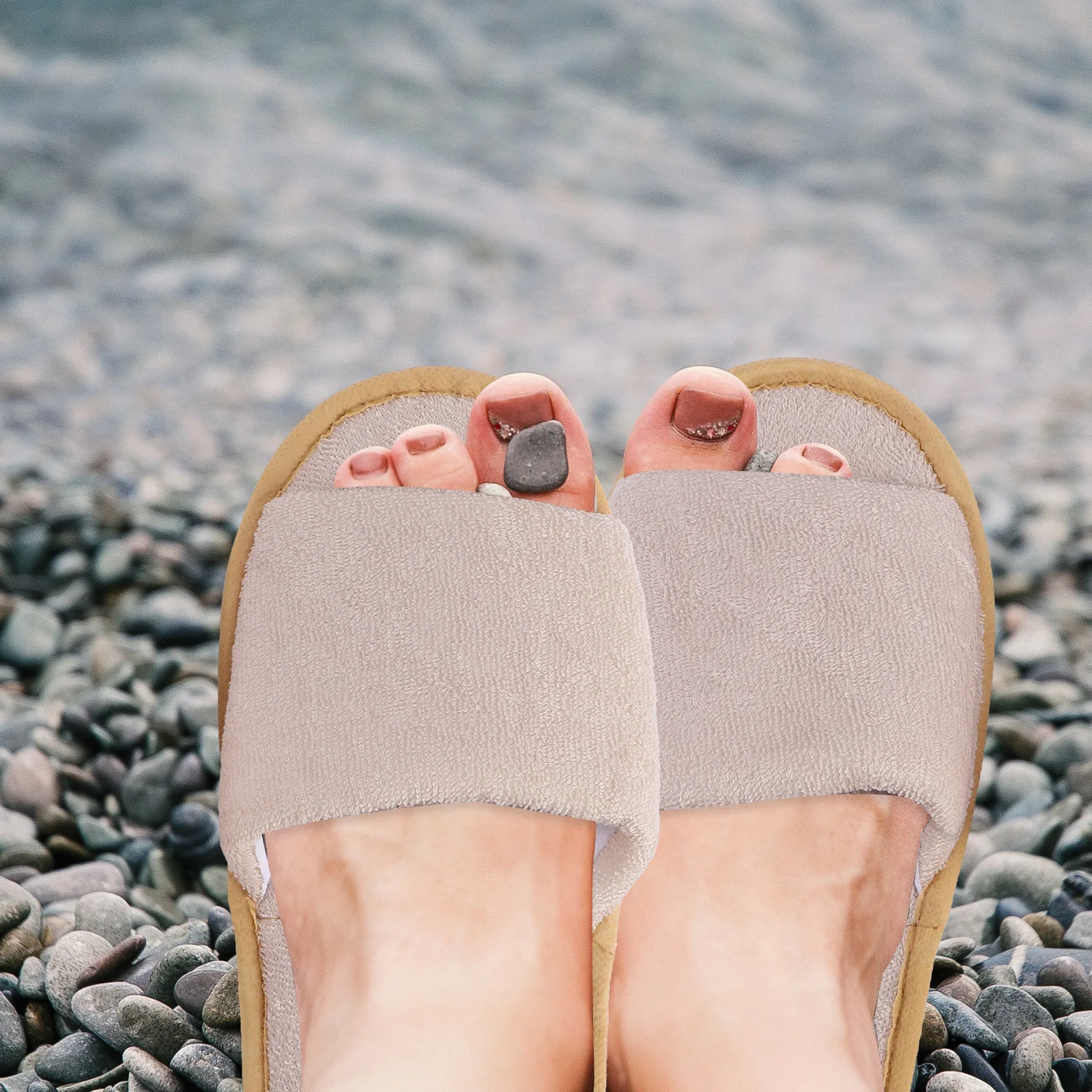 Travel Slippers Lightweight Portable Foldable Comfortable Footwear 2 Pairs Unisex Washable Spa Home Use Relaxation Massage Shoes
Travel Slippers Lightweight Portable Foldable Comfortable Footwear 2 Pairs Unisex Washable Spa Home Use Relaxation Massage Shoes