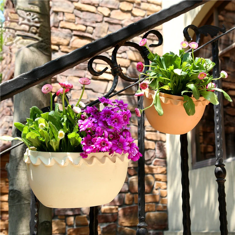 Flower Pot Indoor Plant Pot Plastic Wall Hanging Flower Pot Wall Hanging Basin Water Storage Semi-circular Wall Hanging
Flower Pot Indoor Plant Pot Plastic Wall Hanging Flower Pot Wall Hanging Basin Water Storage Semi-circular Wall Hanging