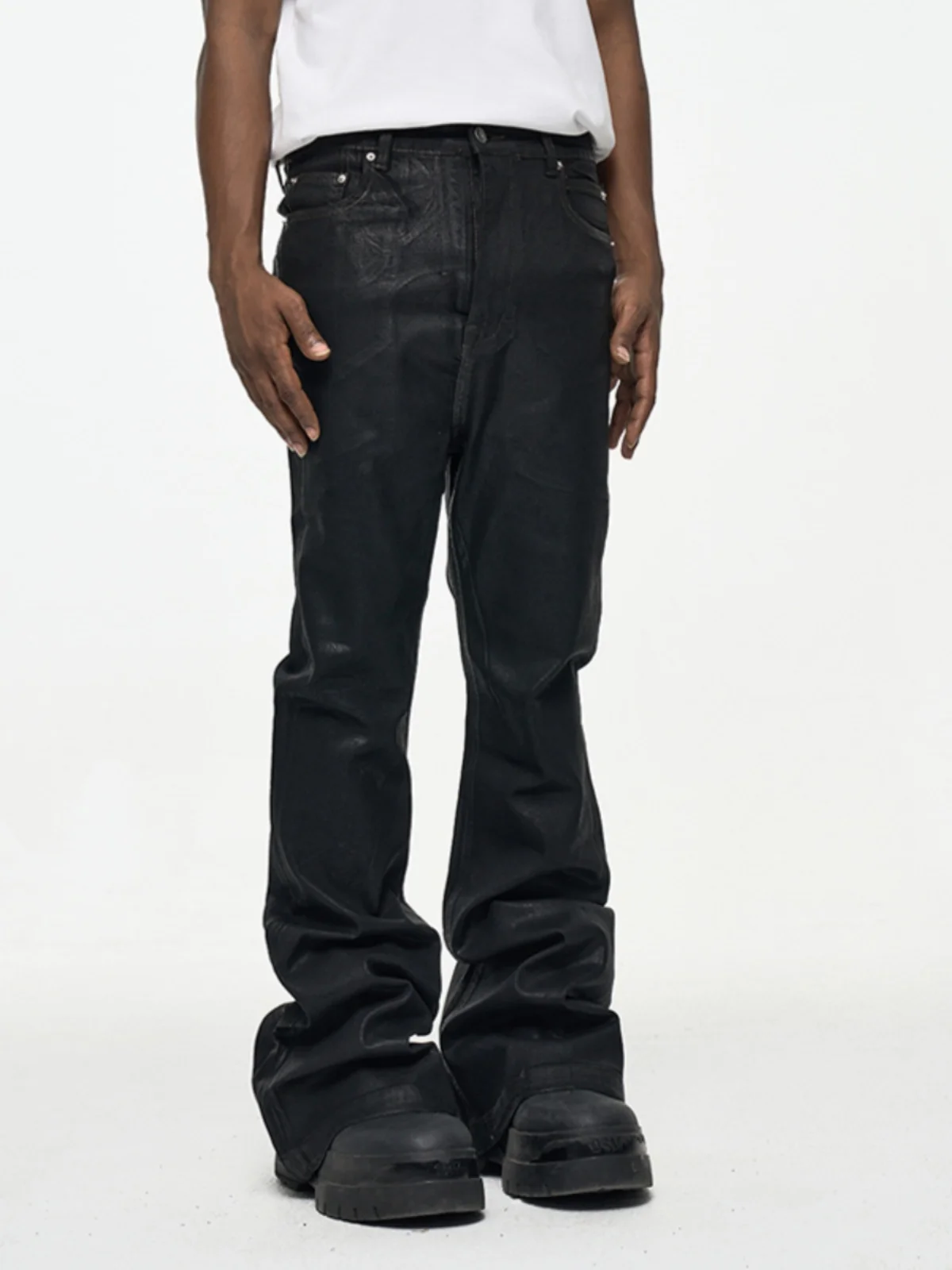 CWHAT High Street RO Sle Loose Fit Men's Jeans Floor-Length Wax Treaent Micro Flared Trousers Casual Youth Faion
CWHAT High Street RO Sle Loose Fit Men's Jeans Floor-Length Wax Treaent Micro Flared Trousers Casual Youth Faion