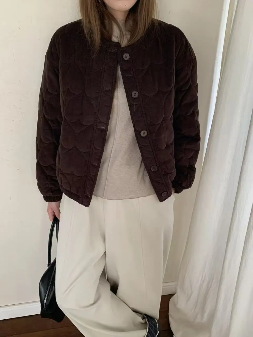 Retro Versatile Loose Slimming Corduroy Autumn Winter Cotton Jaet Quilted Cotton Insert round Ne Single Button Long Sve
Retro Versatile Loose Slimming Corduroy Autumn Winter Cotton Jaet Quilted Cotton Insert round Ne Single Button Long Sve