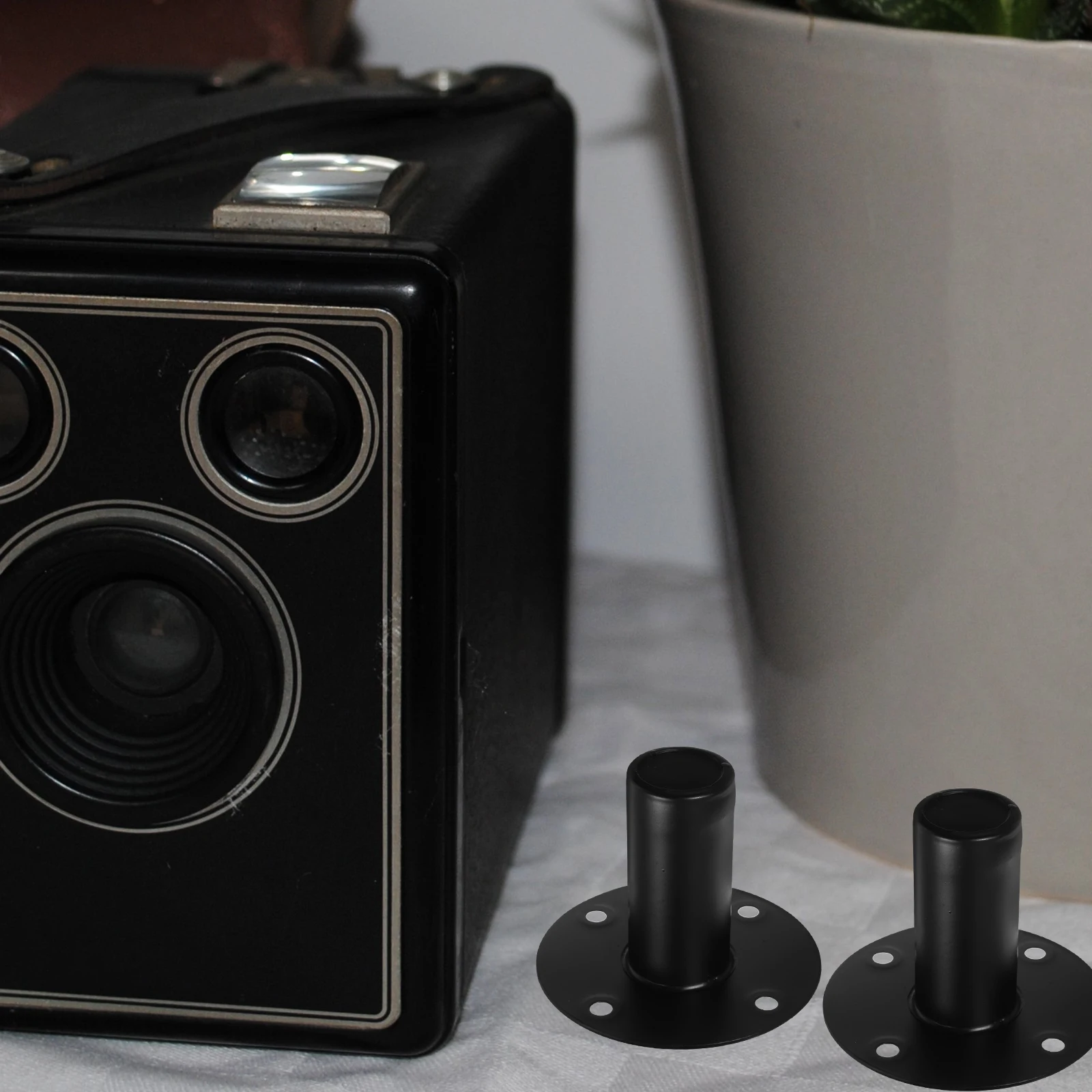 2Pcs Aluminum Alloy Speaker Holder Heavy Duty Speaker Stand Bracket Support for Studio Stage Party Performance
2Pcs Aluminum Alloy Speaker Holder Heavy Duty Speaker Stand Bracket Support for Studio Stage Party Performance