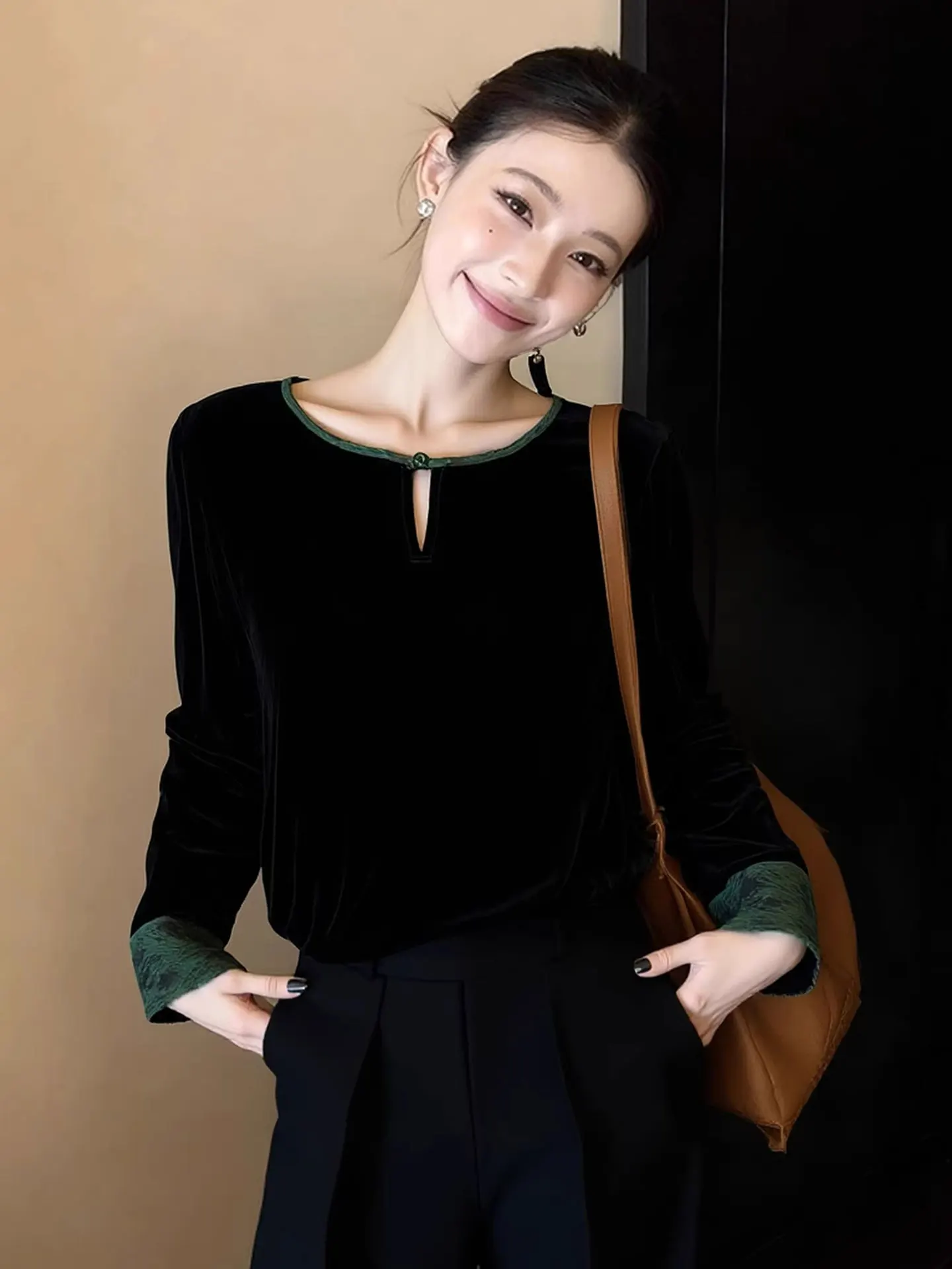Spring Early Loose Fit Long Sleeve Shirt Women's Casual Style Color Block Design High Quality Sense Office Commute Fashion
Spring Early Loose Fit Long Sleeve Shirt Women's Casual Style Color Block Design High Quality Sense Office Commute Fashion