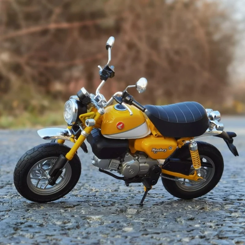 1:12 Monkey 125 motorcycle model alloy die-cast seat rearview mirror removable toy ornaments for gifts
1:12 Monkey 125 motorcycle model alloy die-cast seat rearview mirror removable toy ornaments for gifts