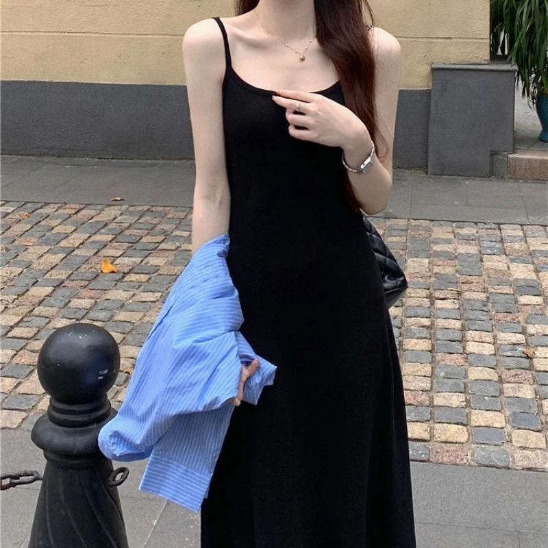 Gentle and Fashionable Inner Dress for Women in Summer 2025 New Pure French Waist-hugging Hot Girl Suspender Long Skirt
Gentle and Fashionable Inner Dress for Women in Summer 2025 New Pure French Waist-hugging Hot Girl Suspender Long Skirt