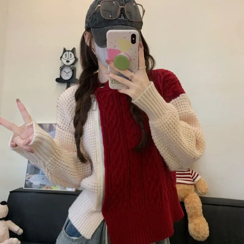 Colorblock zipper twist sweater jacket for women in spring, autumn and winter, loose short knitted cardigan top for small people
Colorblock zipper twist sweater jacket for women in spring, autumn and winter, loose short knitted cardigan top for small people