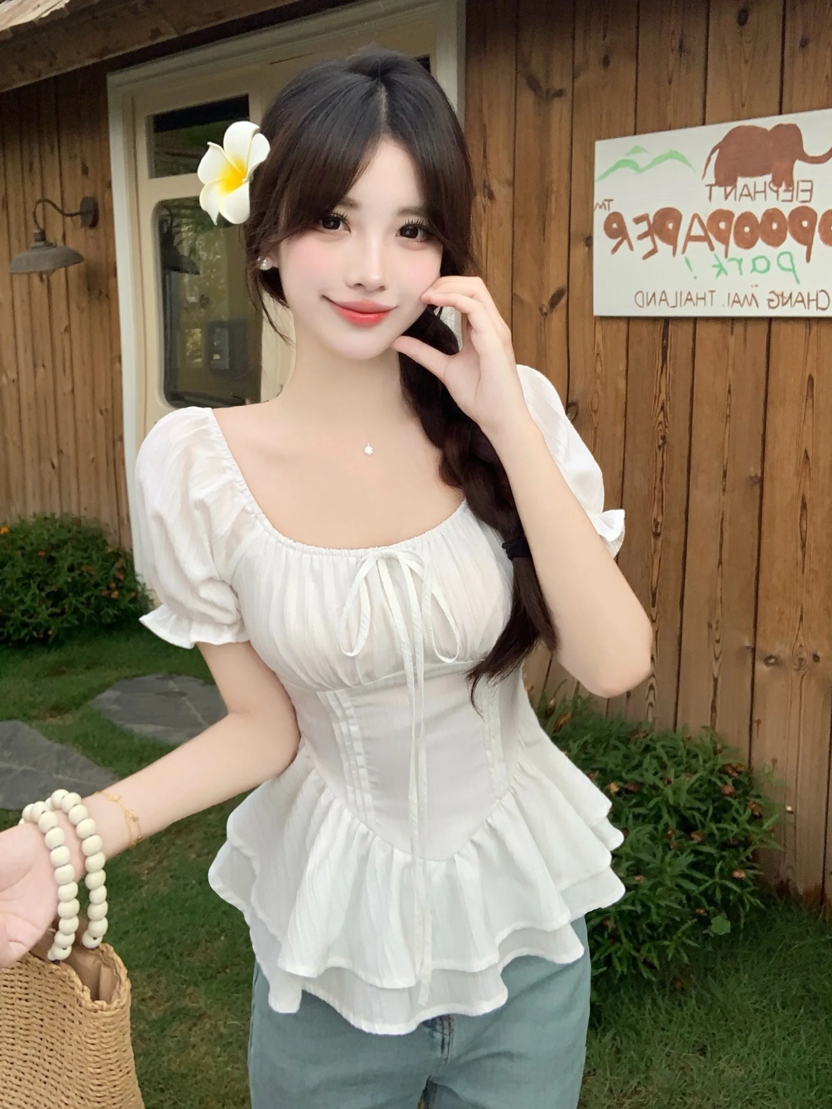 Slimming Effectiveness plus Size Women's Shirt Summer New Style Square Collar Short Sleeve Bubble Sleeve Gathered Waist Top
Slimming Effectiveness plus Size Women's Shirt Summer New Style Square Collar Short Sleeve Bubble Sleeve Gathered Waist Top