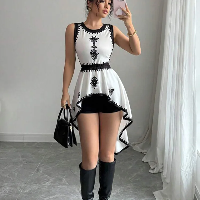 2025 Summer Irregular Contrasting Vest Dovetail Sleeveless Pullover Top Women's Clothing Europe and America
2025 Summer Irregular Contrasting Vest Dovetail Sleeveless Pullover Top Women's Clothing Europe and America