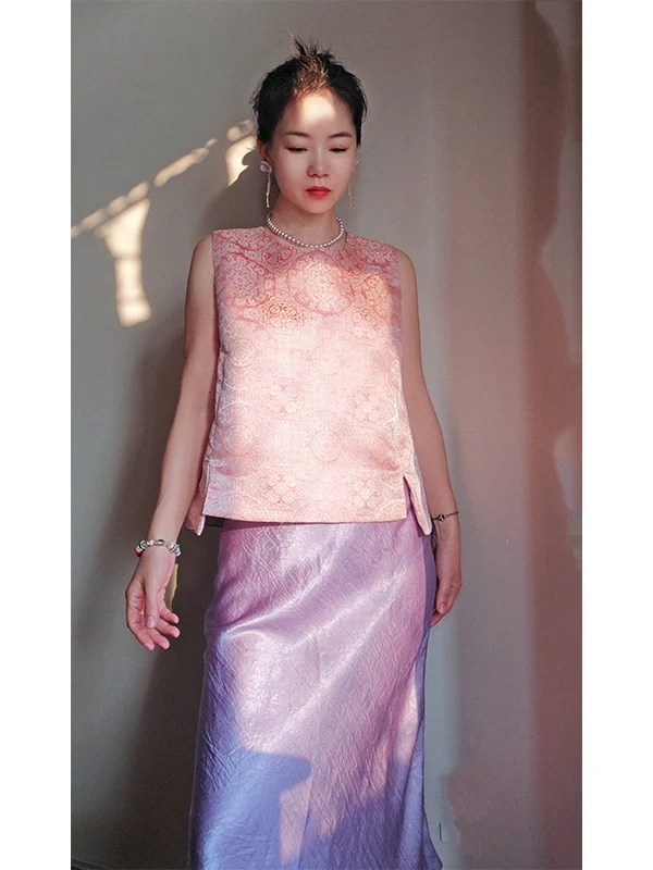 Новая весенняя женская майка-топ Ne Svel с вышивкой, винтажная, асимметричная, с оригинальным дизайном, из полиэстера
Новая весенняя женская майка-топ Ne Svel с вышивкой, винтажная, асимметричная, с оригинальным дизайном, из полиэстера