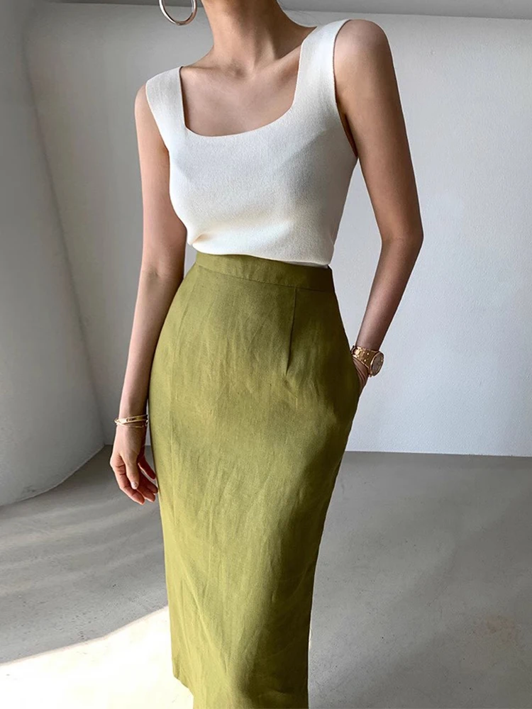 Summer Chic Retro Pure Color Sleeveless Knitted Vest High Waist Halter Skirt Long Dress Two Piece Set for Young Women 18-25
Summer Chic Retro Pure Color Sleeveless Knitted Vest High Waist Halter Skirt Long Dress Two Piece Set for Young Women 18-25