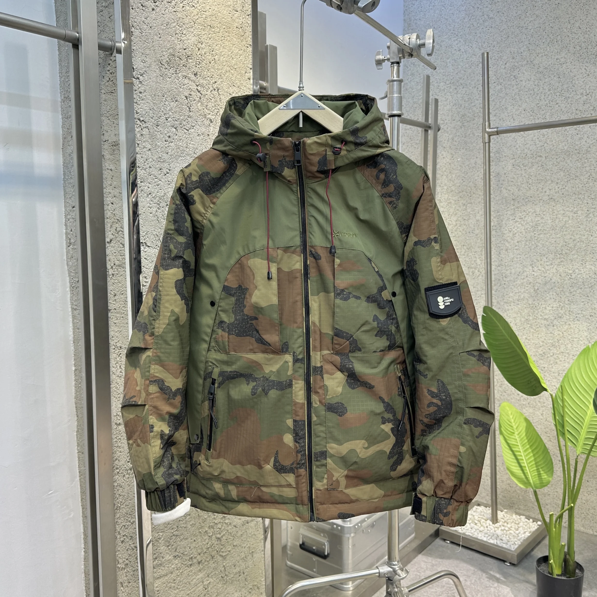 Men's Autumn Winter New Style Thin Cotton Jacket Coat with Hood Workwear Windbreaker Outerwear Youth Fashion Korean Version
Men's Autumn Winter New Style Thin Cotton Jacket Coat with Hood Workwear Windbreaker Outerwear Youth Fashion Korean Version