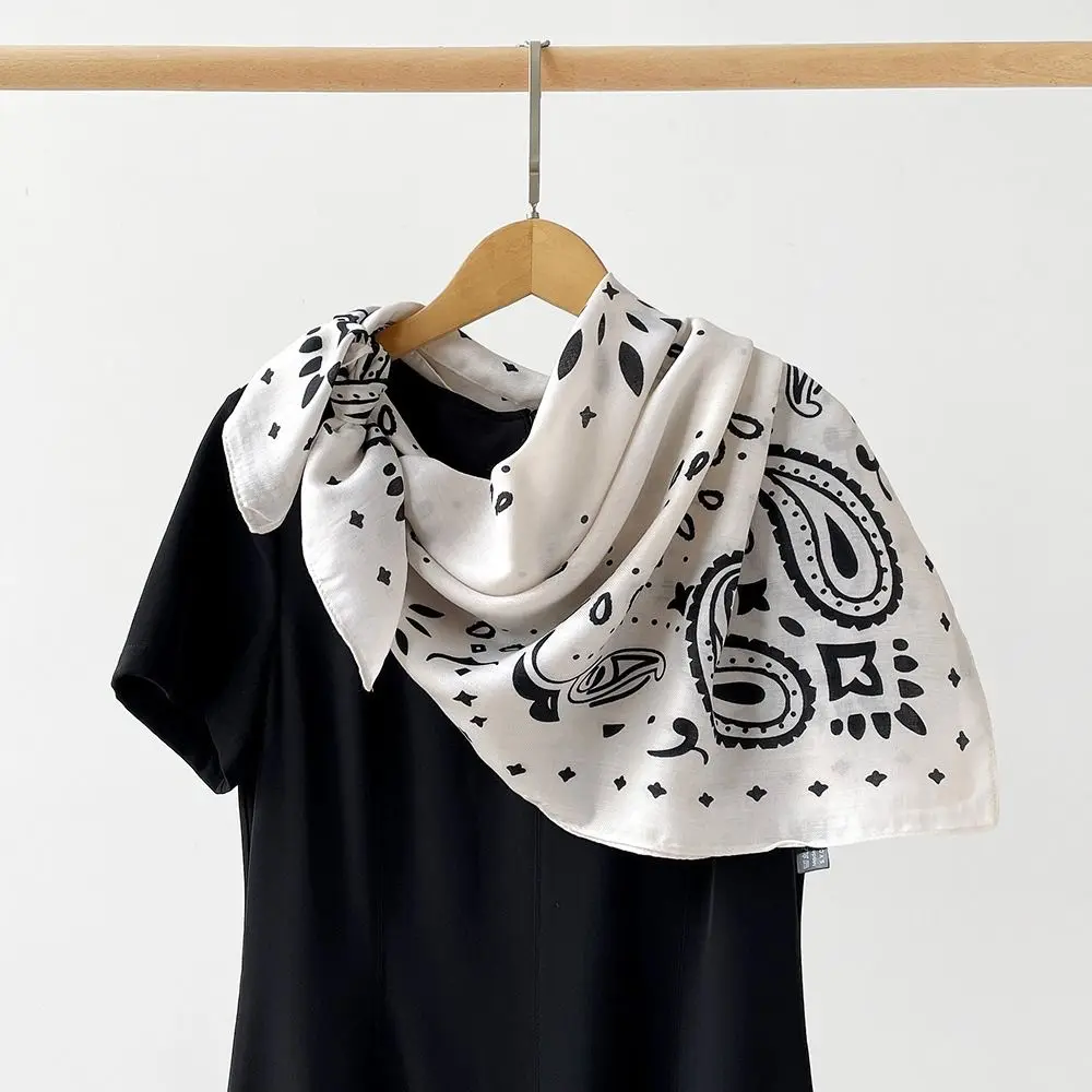 Женский платок с узором пейсли, мягкий большой квадратный шарф с принтом, роскошный универсальный стильный женский платок, летние аксессуары
Женский платок с узором пейсли, мягкий большой квадратный шарф с принтом, роскошный универсальный стильный женский платок, летние аксессуары