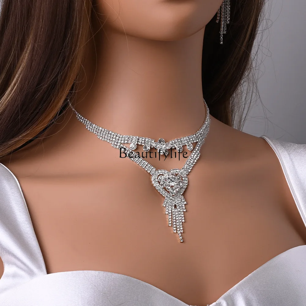 Love chain fringed earrings four-piece set women's European and American light luxury fashion banquet dress accessories
Love chain fringed earrings four-piece set women's European and American light luxury fashion banquet dress accessories