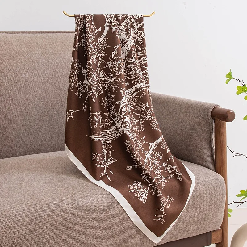 2025 90 imitation silk Chinese style clean and elegant temperament everything with air conditioning room outside the shawl woman
2025 90 imitation silk Chinese style clean and elegant temperament everything with air conditioning room outside the shawl woman