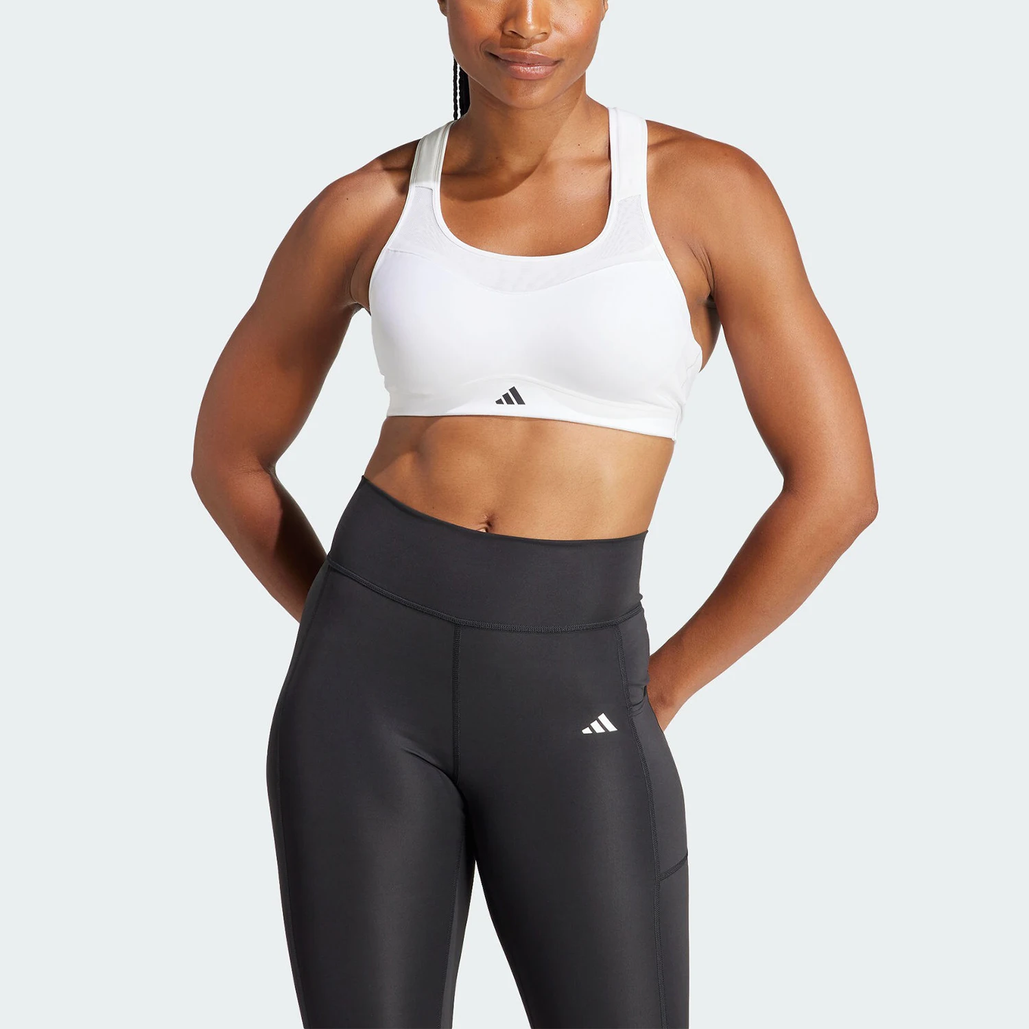 Женский бесшовный спортивный бюстгальтер Adidas Original TLRDIM HS BRA IT6675
Женский бесшовный спортивный бюстгальтер Adidas Original TLRDIM HS BRA IT6675