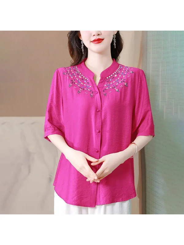 New Chinese Style Fashionable Embroidered Women's Short Sleeve Shirt Loose Fit Cover Belly Mommy Summer Clothing V-Neck Butto...
New Chinese Style Fashionable Embroidered Women's Short Sleeve Shirt Loose Fit Cover Belly Mommy Summer Clothing V-Neck Butto...