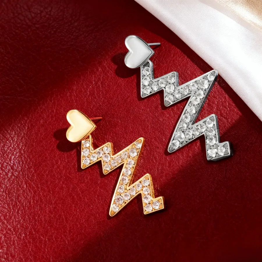 Four Seasons Romantic Women's Heartbeat Love Earrings | Two tone Diamond Anti Allergy and Anti Fading Accessories | Exquisite Gifts for Couples
Four Seasons Romantic Women's Heartbeat Love Earrings | Two tone Diamond Anti Allergy and Anti Fading Accessories | Exquisite Gifts for Couples