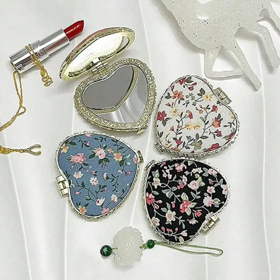 1pc Portable Heart-Shaped Folding Makeup Mirror With Cute Cloth Cover And Printed Pattern - Double Side Cosmetic Mirror Suitable For Home And Travel, Ideal Gift For Women, Girls, Mothers, Friends And Wives, Compact Mirror, Pocket Small Vanity Mirror
1pc Portable Heart-Shaped Folding Makeup Mirror With Cute Cloth Cover And Printed Pattern - Double Side Cosmetic Mirror Suitable For Home And Travel, Ideal Gift For Women, Girls, Mothers, Friends And Wives, Compact Mirror, Pocket Small Vanity Mirror