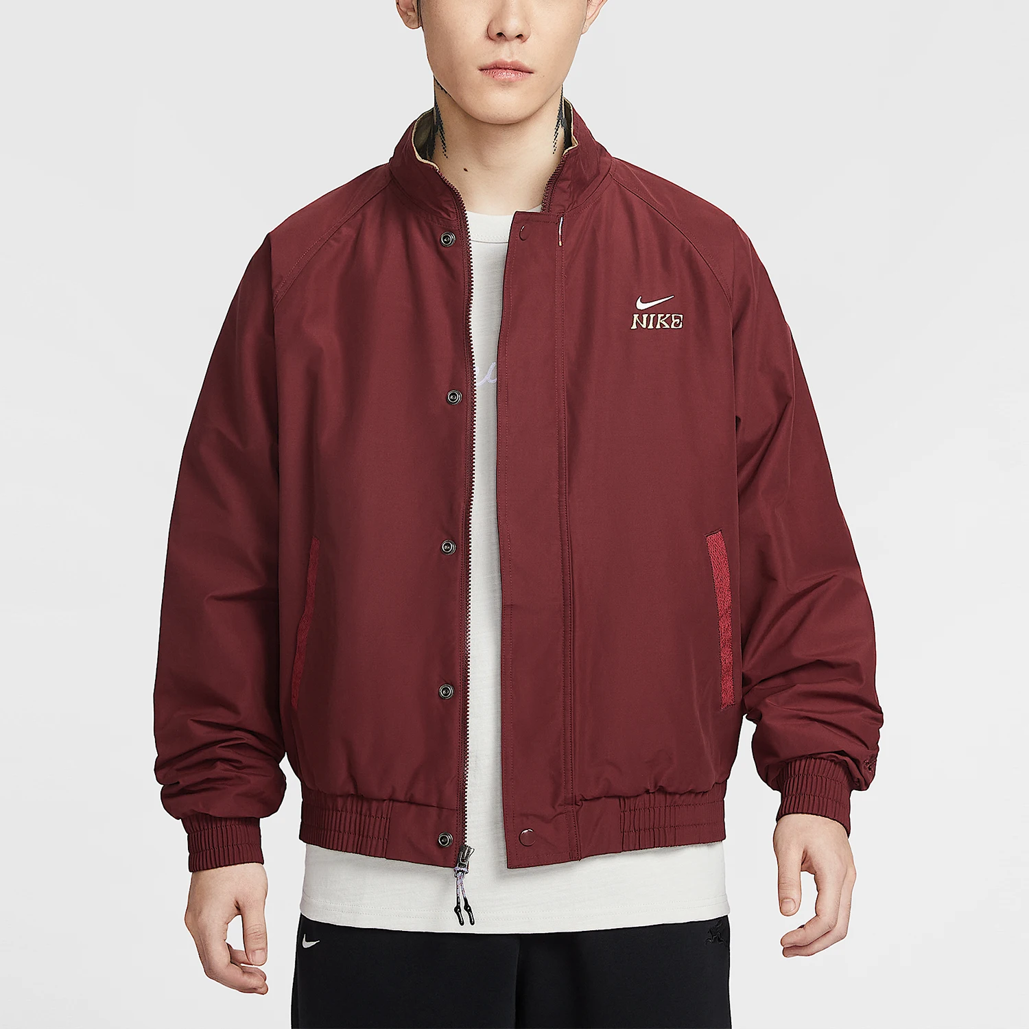 Nike genuine Winter Men's Stand Collar Embroidered Casual Jacket IQ3705-613
Nike genuine Winter Men's Stand Collar Embroidered Casual Jacket IQ3705-613