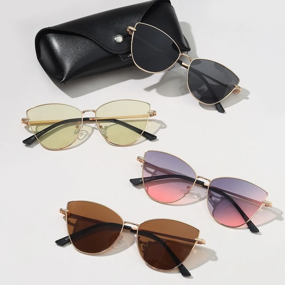 Fashion Multicolor Cat Eye Sunglasses Sun Protection Punk UV400 Eyewear Lightweight Alloy Frame Big Frame Sun Glasses Unisex
Fashion Multicolor Cat Eye Sunglasses Sun Protection Punk UV400 Eyewear Lightweight Alloy Frame Big Frame Sun Glasses Unisex
