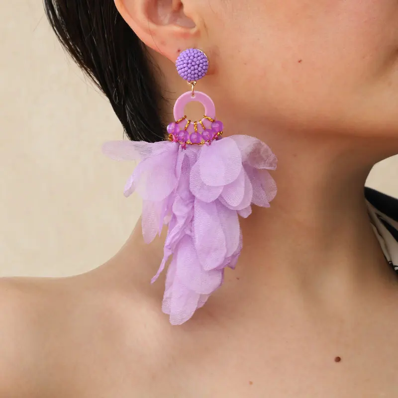 2025 Flower Petals Dangle Earrings for Women, Elegant Beaded Charm Piercing Jewelry, Wedding Party Luxury Gift Accessories
2025 Flower Petals Dangle Earrings for Women, Elegant Beaded Charm Piercing Jewelry, Wedding Party Luxury Gift Accessories