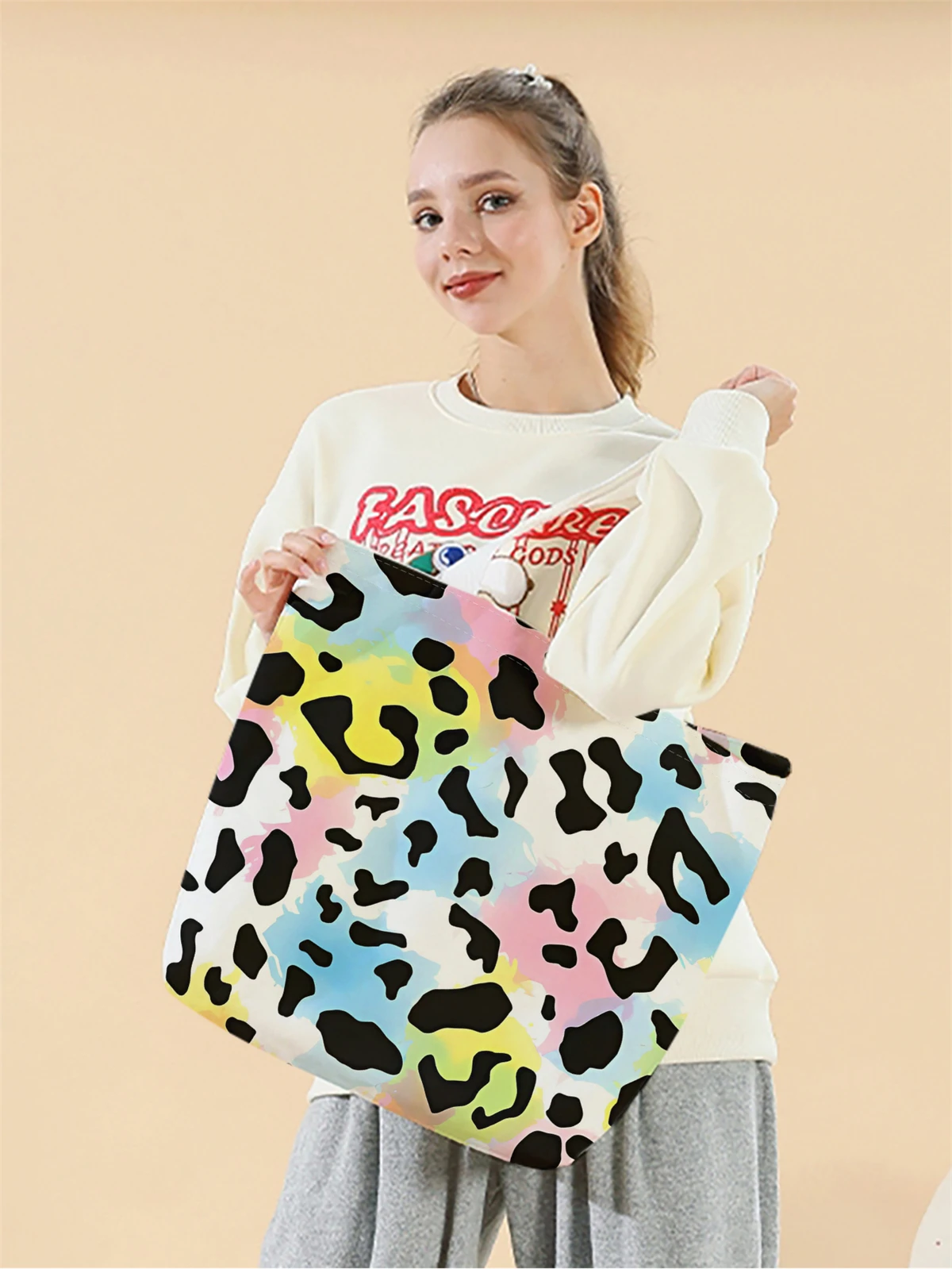 1pc,leopard print handbag, reusable fashionable handbag, multifunctional handbag, printed canvas shopping bag
1pc,leopard print handbag, reusable fashionable handbag, multifunctional handbag, printed canvas shopping bag