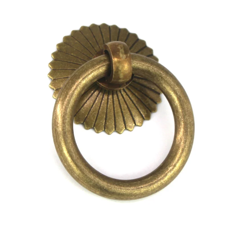Copper pull ring Chinese antique pure copper furniture cabinet door ring simple copper ring drawer traditional Chinese medicine
Copper pull ring Chinese antique pure copper furniture cabinet door ring simple copper ring drawer traditional Chinese medicine