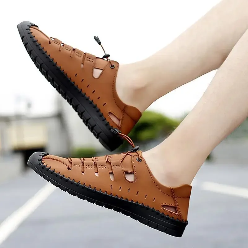 Мужские сандалии с отверстиями из мягкой кожи, новые летние низкие цены, роскошные H-цветные японские сандалии, дешевая оптовая повседневная обувь для мужчин
Мужские сандалии с отверстиями из мягкой кожи, новые летние низкие цены, роскошные H-цветные японские сандалии, дешевая оптовая повседневная обувь для мужчин