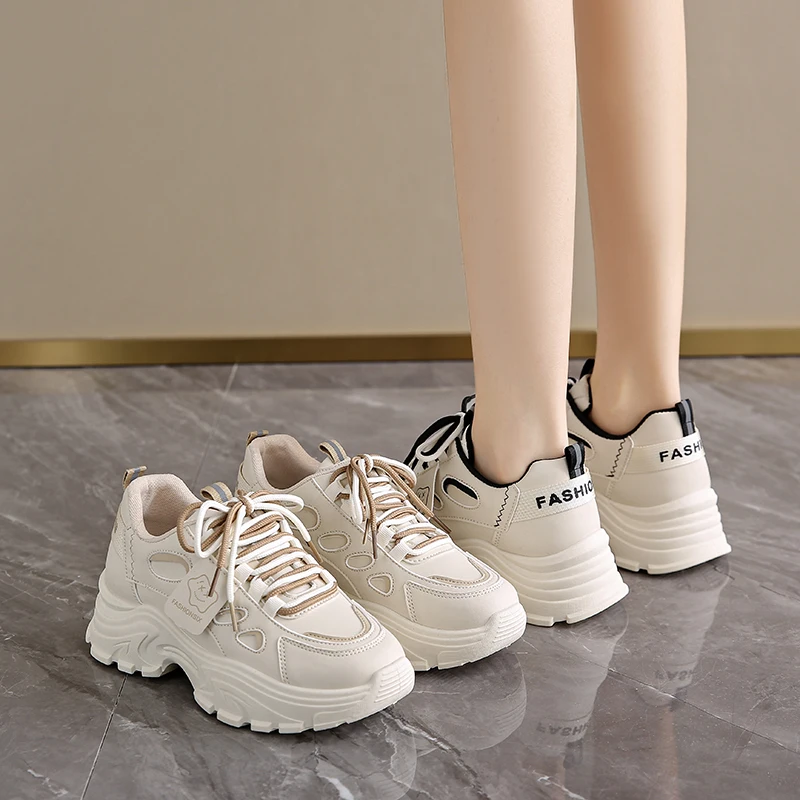 Women Shoes 2025 New Autumn Trendy Brand Torre Female Thick Sole Increased Casual Flow Reflective Sports Running Trendy Shoes
Women Shoes 2025 New Autumn Trendy Brand Torre Female Thick Sole Increased Casual Flow Reflective Sports Running Trendy Shoes