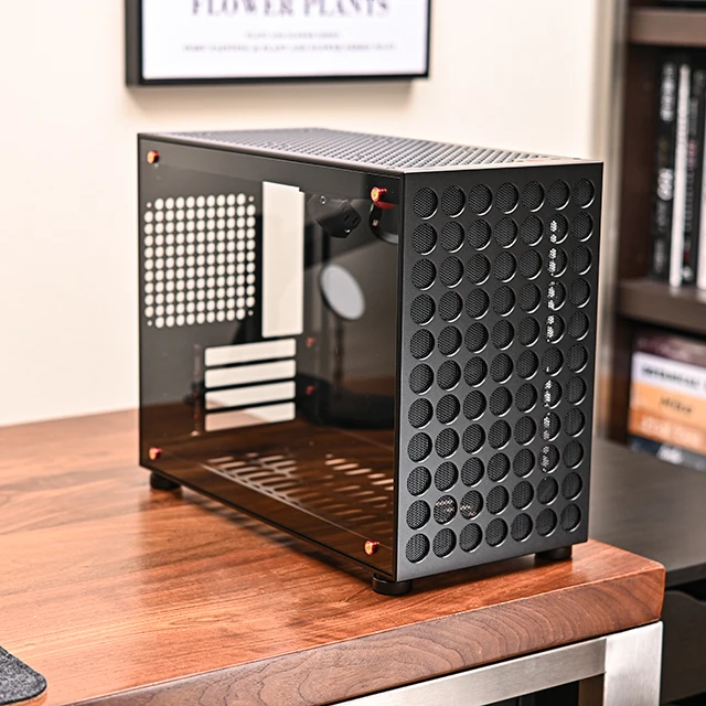 Computer Case Fool V10 Aluminum Alloy MATX Wind and Cold Water Cooling Case
Computer Case Fool V10 Aluminum Alloy MATX Wind and Cold Water Cooling Case