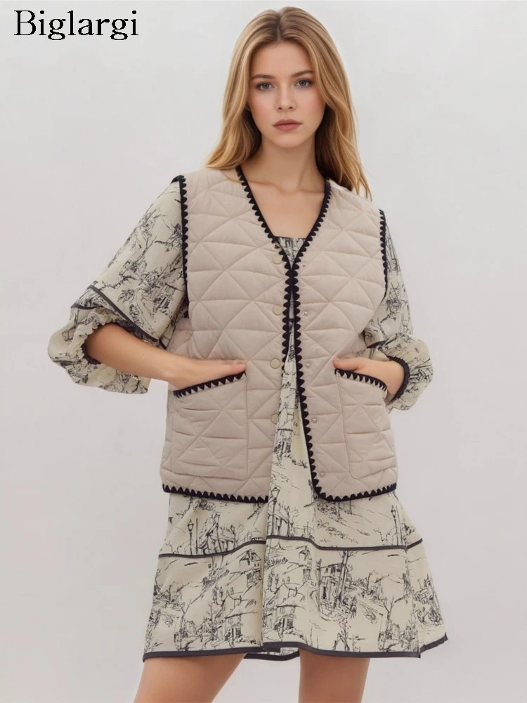 Осень-зима, стеганые хлопковые жилеты без рукавов, пальто, женские лоскутные модные женские жилеты с принтом, куртки, свободные повседневные женские пальто
Осень-зима, стеганые хлопковые жилеты без рукавов, пальто, женские лоскутные модные женские жилеты с принтом, куртки, свободные повседневные женские пальто