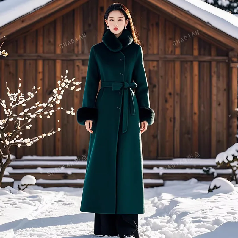 New Women Spring Autumn Wool Blends Coat Fashion Fur Collar and Cuff Single Breasted Slim Waist Long Coat Elegant Woolen Coat
New Women Spring Autumn Wool Blends Coat Fashion Fur Collar and Cuff Single Breasted Slim Waist Long Coat Elegant Woolen Coat