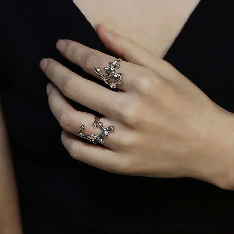 925 Sterling Silver Liquid Lava Irregular Korean Ring for Women Men Couple Simple Vintage Design Fine Jewelry Dropshipping
925 Sterling Silver Liquid Lava Irregular Korean Ring for Women Men Couple Simple Vintage Design Fine Jewelry Dropshipping