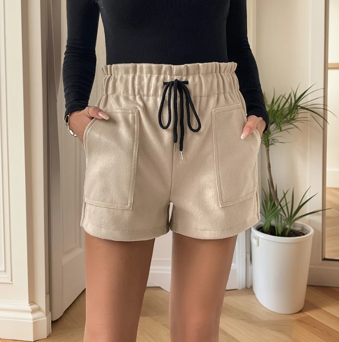 Fashionable and Casual Elastic Woolen Shorts for Women Summer Clothes Woman Fashion 2025 Casual Joggers Loose Wide Leg Shorts
Fashionable and Casual Elastic Woolen Shorts for Women Summer Clothes Woman Fashion 2025 Casual Joggers Loose Wide Leg Shorts