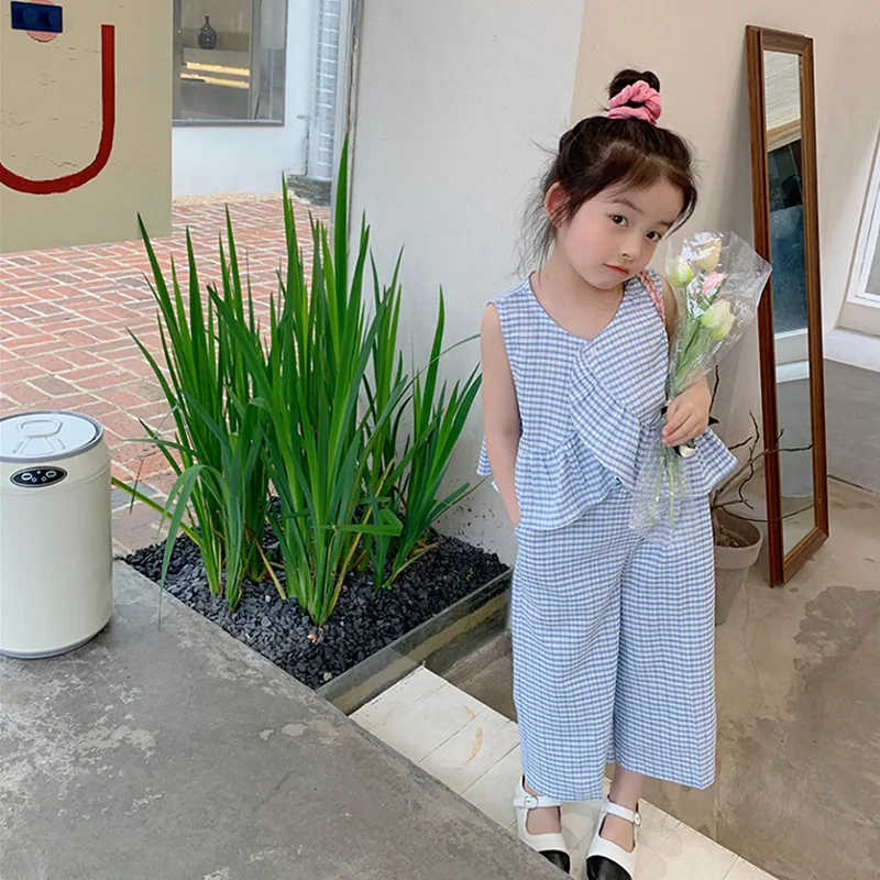Summer Fashion Baby Girls Cotton Blue Plaid Sleeveless Ruffled Shirt Tops + Loose Pant Sets Kids 2 Pieces Outfits 2-8 Years
Summer Fashion Baby Girls Cotton Blue Plaid Sleeveless Ruffled Shirt Tops + Loose Pant Sets Kids 2 Pieces Outfits 2-8 Years
