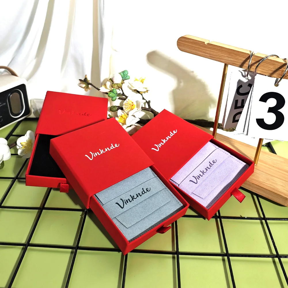Custom Logo Small 8*8*1.7cm Luxury Cardboard Drawer Boxes Gift Sliding Jewelry Packaging Box Ring Earring Microfiber Pouches Bag
Custom Logo Small 8*8*1.7cm Luxury Cardboard Drawer Boxes Gift Sliding Jewelry Packaging Box Ring Earring Microfiber Pouches Bag