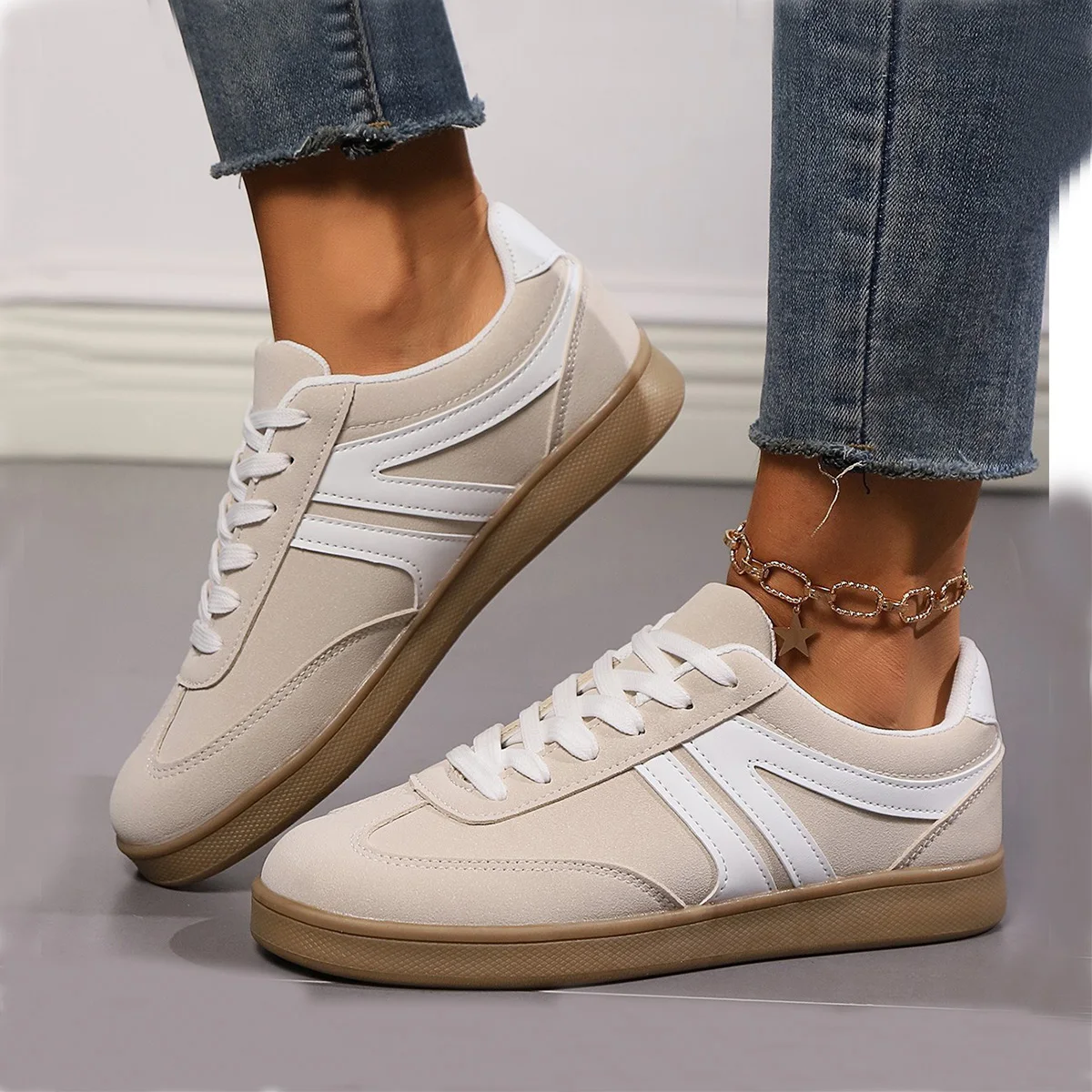 Flat Shoes Women Spring Women's Sneaker Woman Suede Patchwork Casual Offer Shoes with Free Shipping 2025 Ladies Trainers
Flat Shoes Women Spring Women's Sneaker Woman Suede Patchwork Casual Offer Shoes with Free Shipping 2025 Ladies Trainers