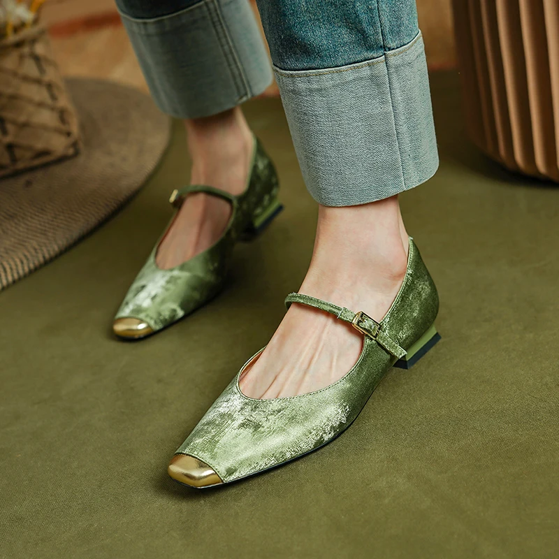 Fashionable new Chinese style shallow mouth comfortable stitching color block square toe low heel Mary Jane shoes for women
Fashionable new Chinese style shallow mouth comfortable stitching color block square toe low heel Mary Jane shoes for women
