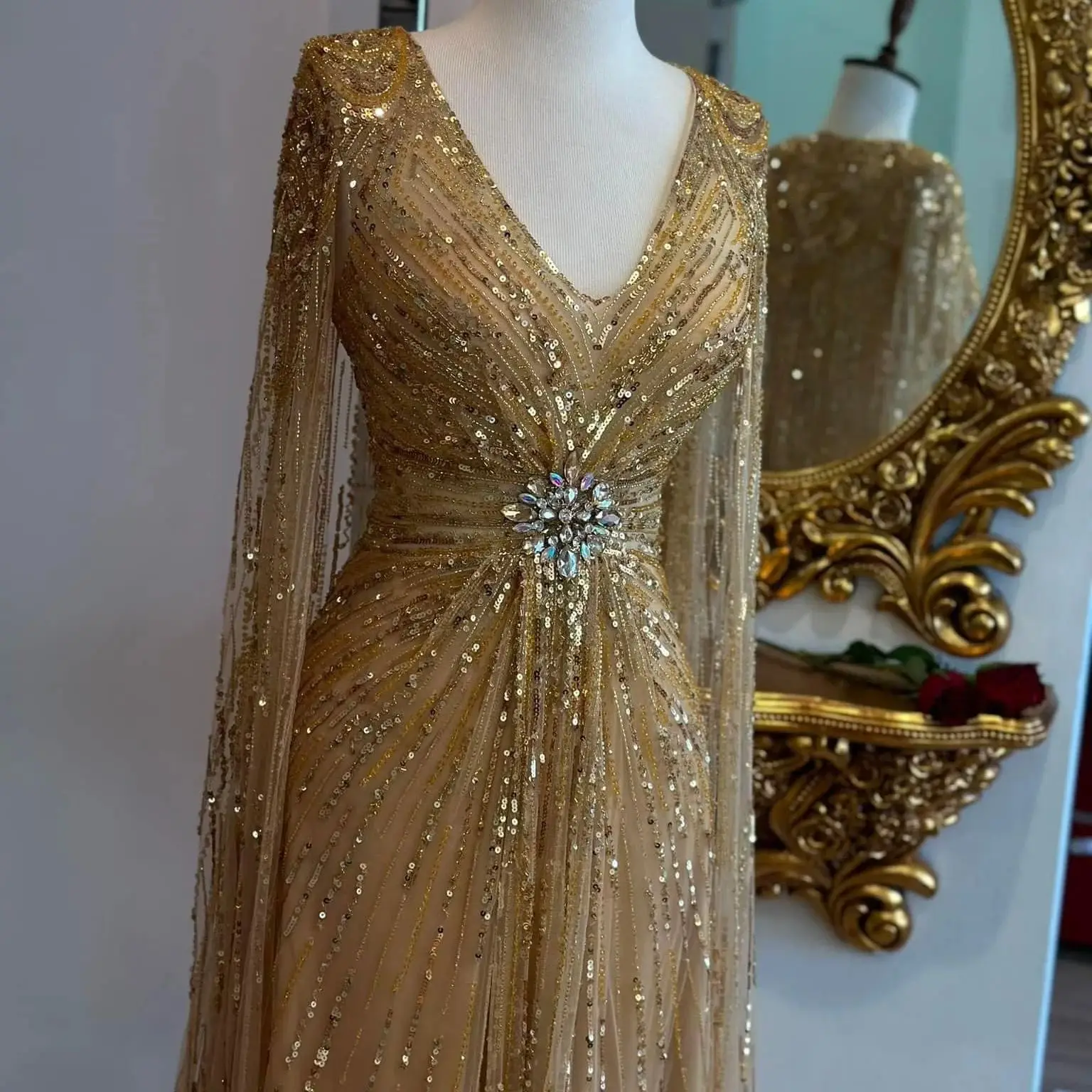 FATAPAESE Customized Evening Gown Cape Full Sleeve Glitter Crystal Beaded Luxury Saudi A-line Dresses Gowns For Formal Occasion
FATAPAESE Customized Evening Gown Cape Full Sleeve Glitter Crystal Beaded Luxury Saudi A-line Dresses Gowns For Formal Occasion