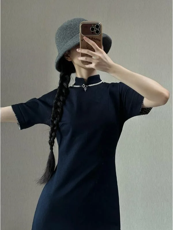 Xu Zhi Xing Blue Denim Plaid Patchwork Short Sleeve Qipao Dress Turn Cuff Low Slit Daily Wear Polyester Blend Long Dress
Xu Zhi Xing Blue Denim Plaid Patchwork Short Sleeve Qipao Dress Turn Cuff Low Slit Daily Wear Polyester Blend Long Dress