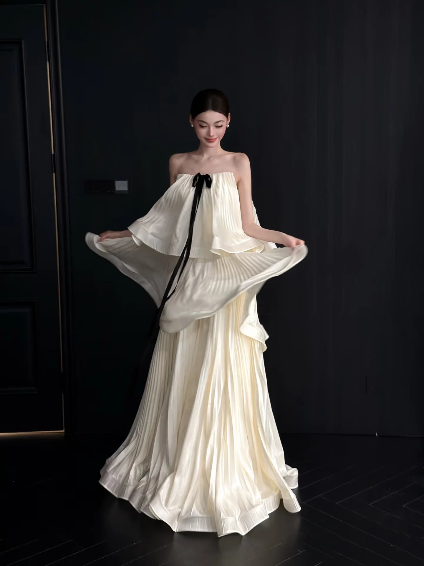 Elegant Off-Shoulder Prom Dress for Bridal Photoshoot Birthday Party Polyester Fabric Luxury Sensation Customizable Robe
Elegant Off-Shoulder Prom Dress for Bridal Photoshoot Birthday Party Polyester Fabric Luxury Sensation Customizable Robe