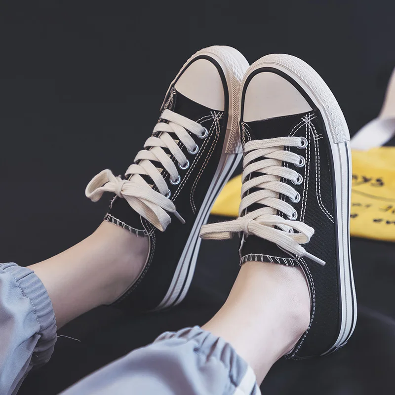 Женские туфли для досок, классические туфли с низким берцем на шнуровке, черный, белый цвет, износостойкая резиновая подошва, повседневные повседневные мужские прогулочные туфли на плоской подошве
Женские туфли для досок, классические туфли с низким берцем на шнуровке, черный, белый цвет, износостойкая резиновая подошва, повседневные повседневные мужские прогулочные туфли на плоской подошве